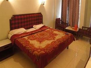 Hotel Charlene Mussoorie Bagian luar foto
